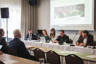Zväčšiť fotografiu - Európskej komisii predstavili plány aj problémy vyplývajúce z transformácie regiónu - TSK_EK Zvolen_mini-11